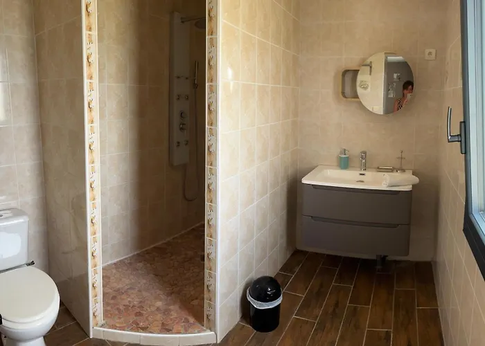 Ei Domaine Du Bouygues D'hotes