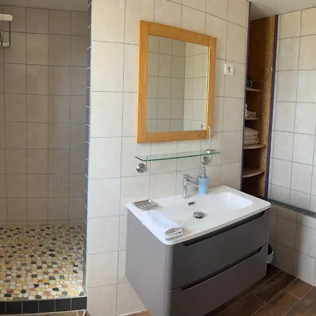 Ei Domaine Du Bouygues D'hotes Отель типа 