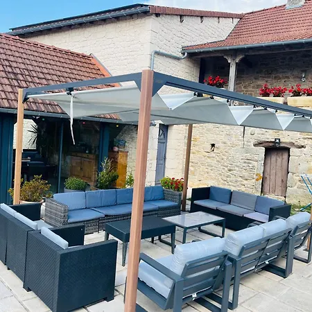 Ei Domaine Du Bouygues D'hotes 3*